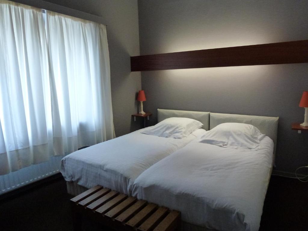 Hotel Le Martin Pecheur Fauvillers Zimmer foto