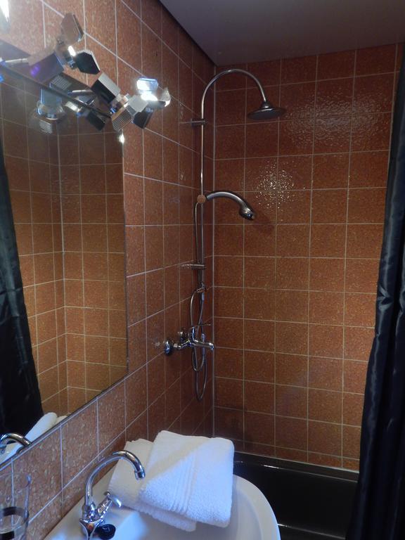 Hotel Le Martin Pecheur Fauvillers Zimmer foto